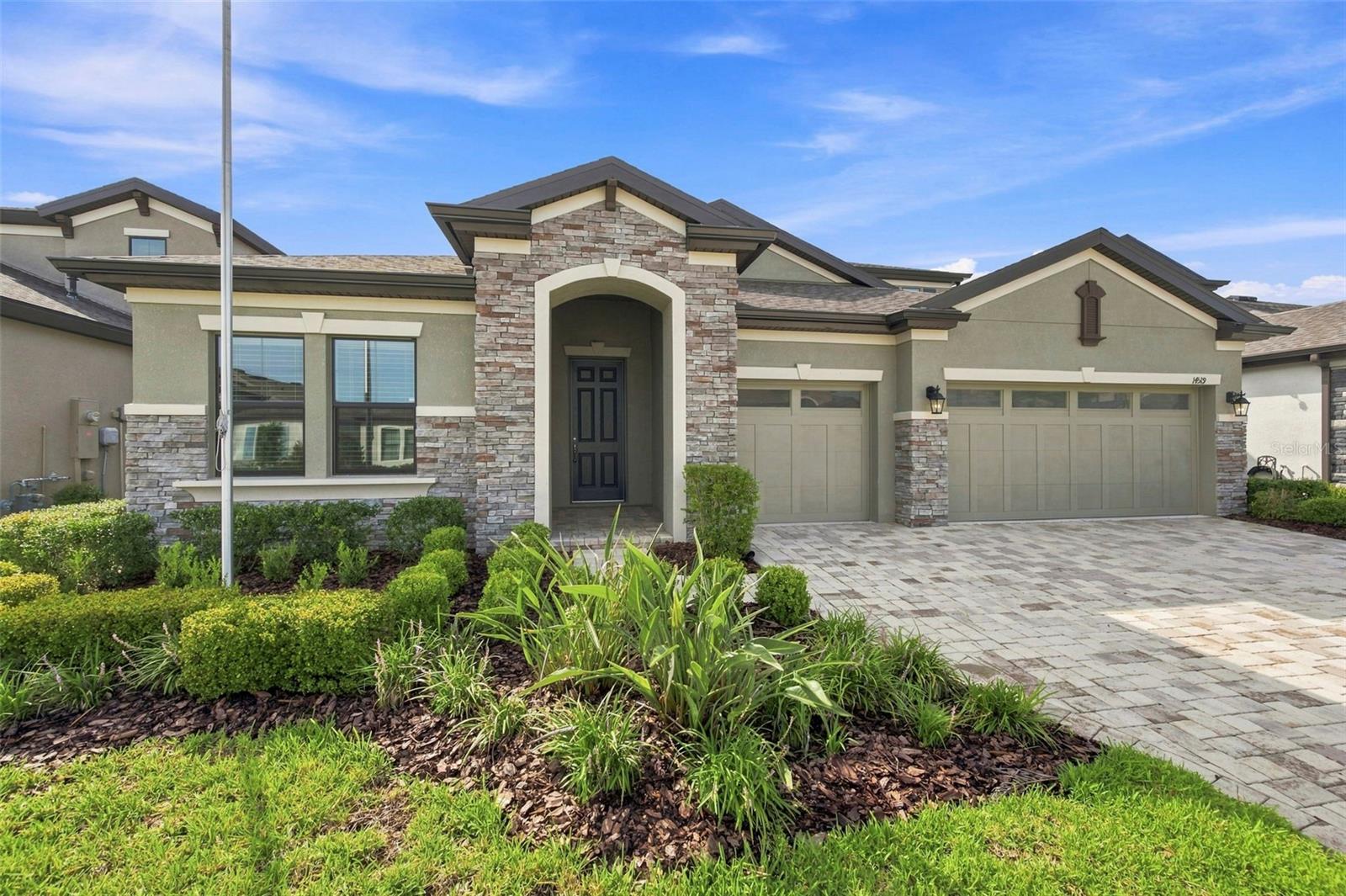 14519 Woodland Spur Dr, Lithia