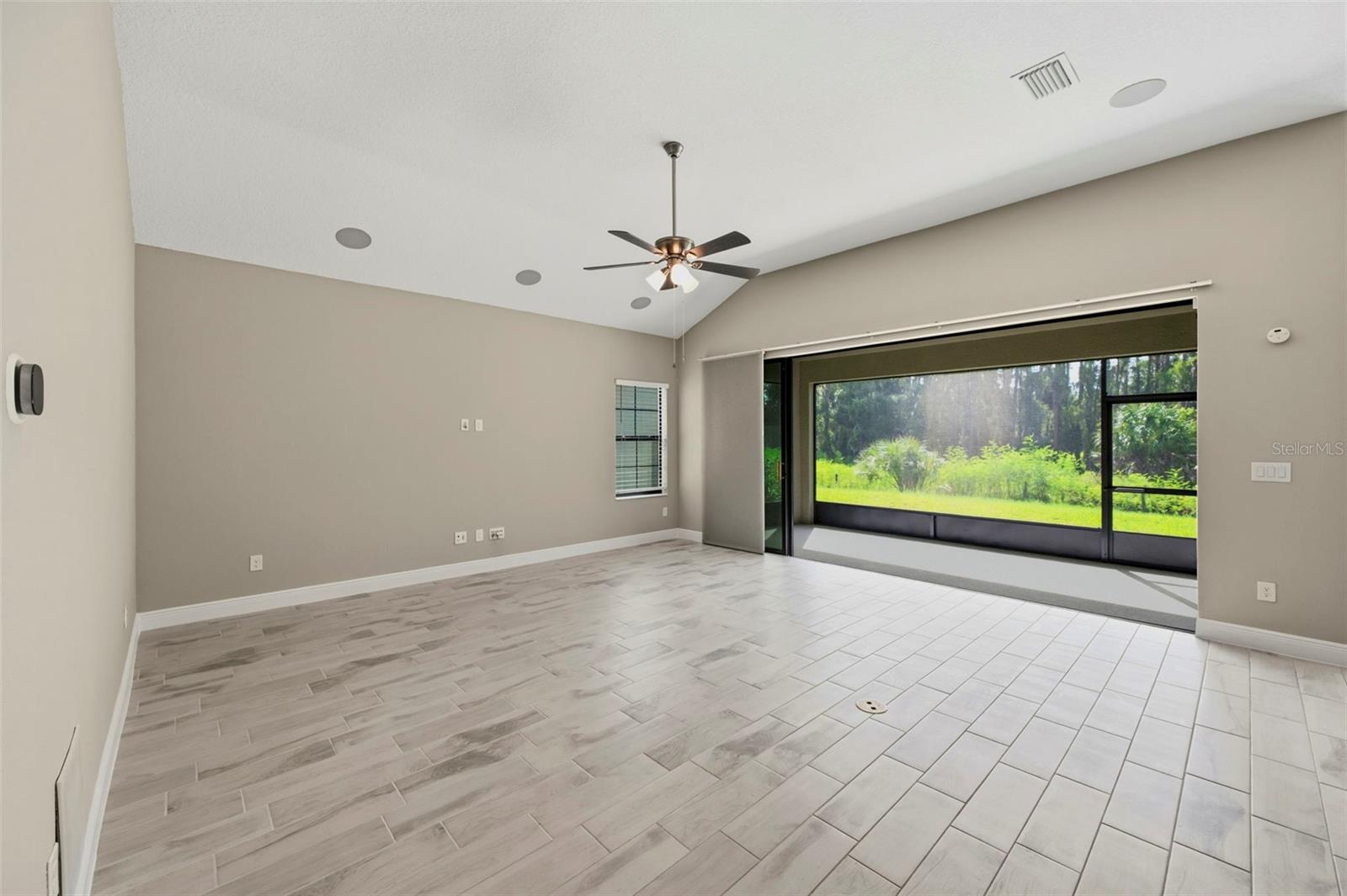 14519 WOODLAND SPUR DR
