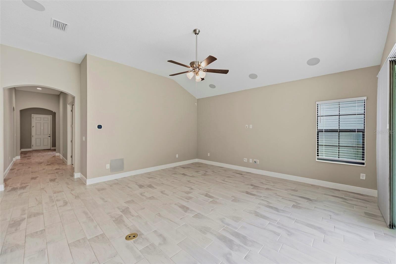 14519 WOODLAND SPUR DR
