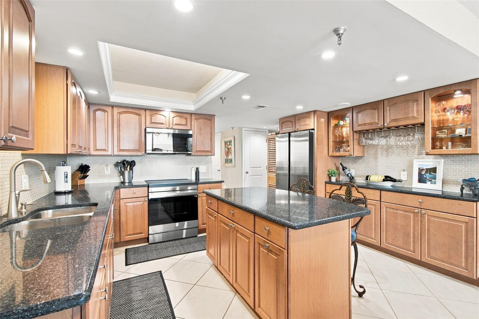 6035 SEA RANCH DR #210