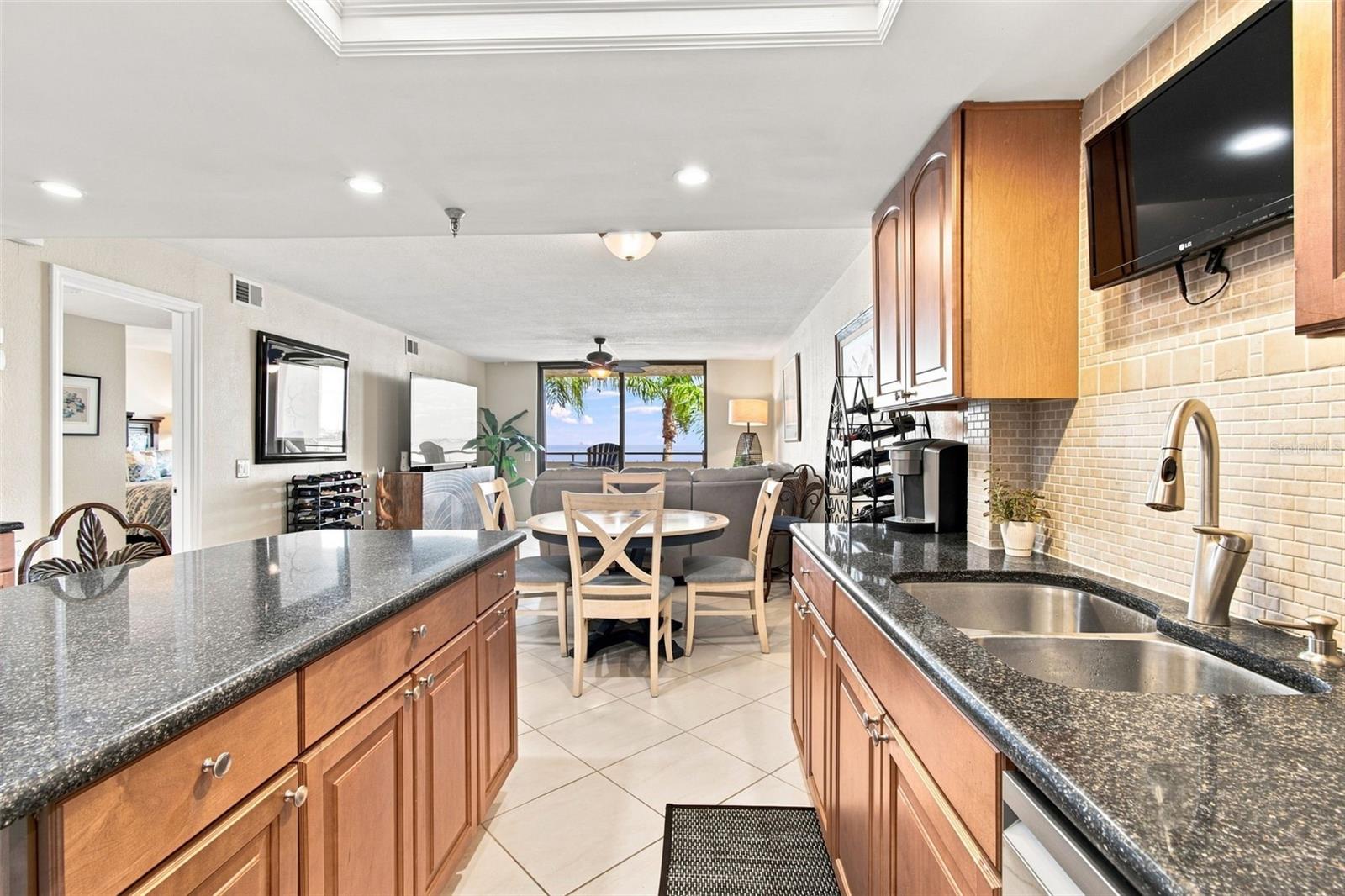 6035 SEA RANCH DR #210