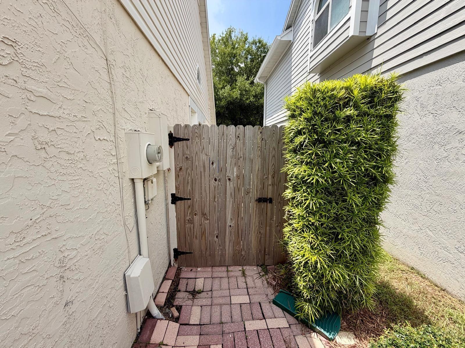 11838 BRANCH MOORING DR
