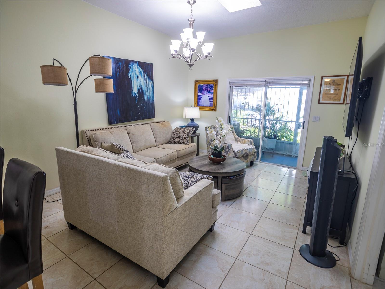 12537 HOLLYBROOK LN