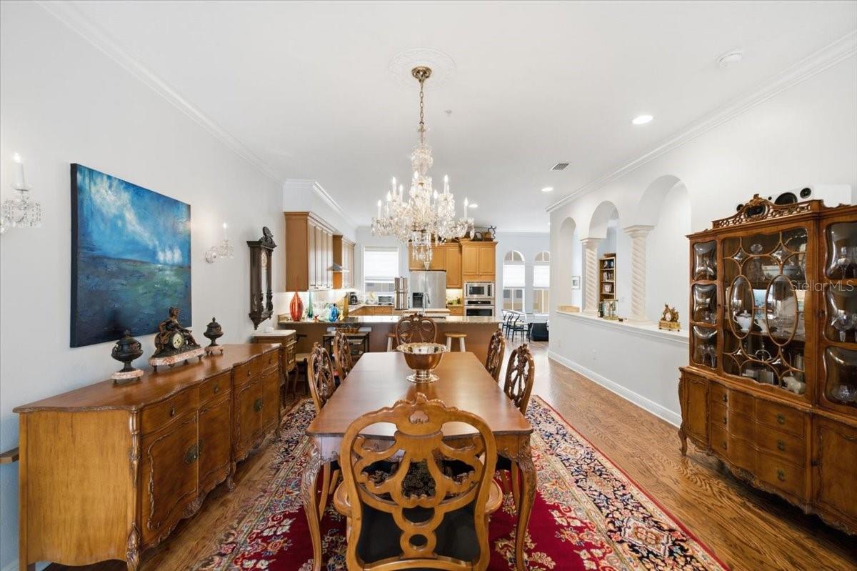 114 E DAVIS BLVD #8