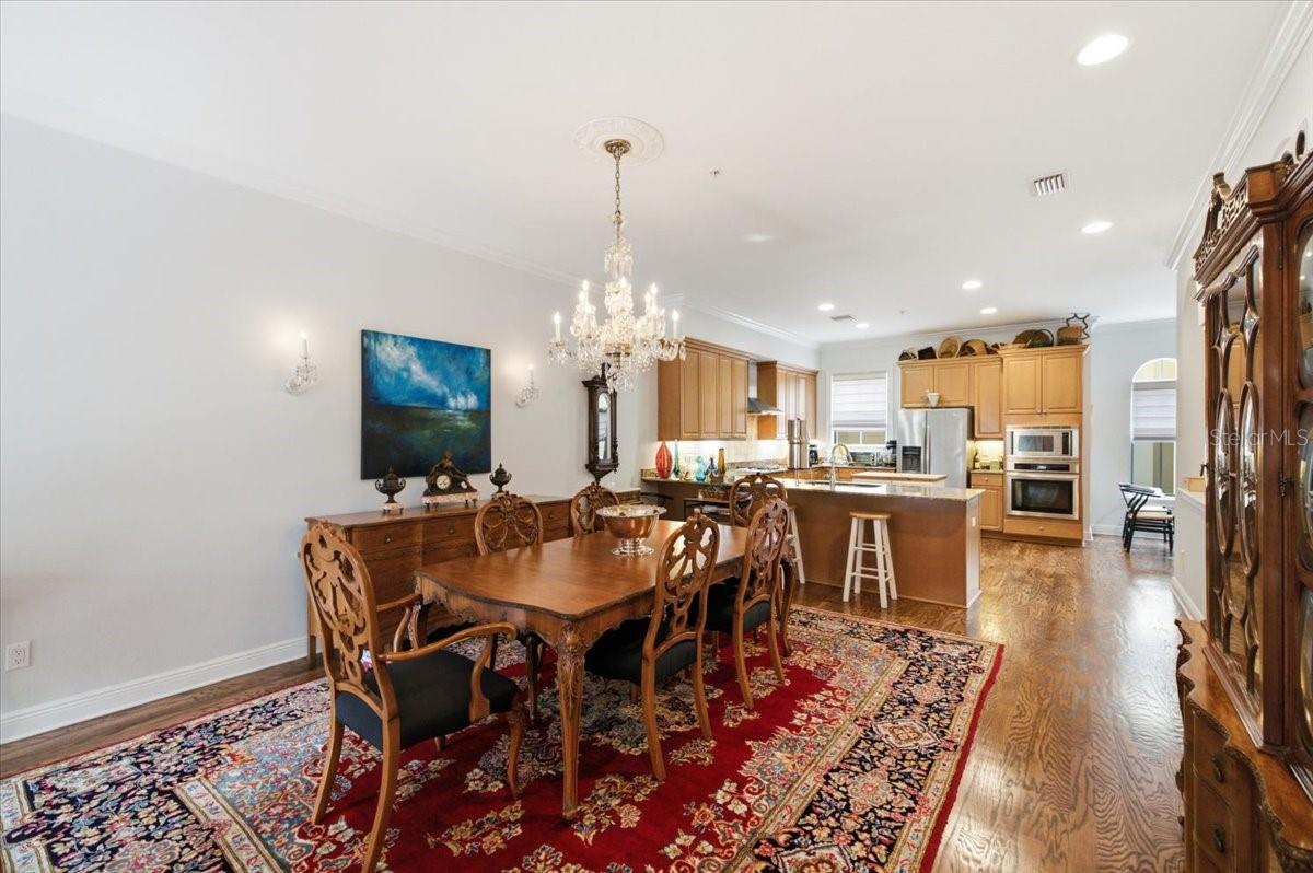 114 E DAVIS BLVD #8
