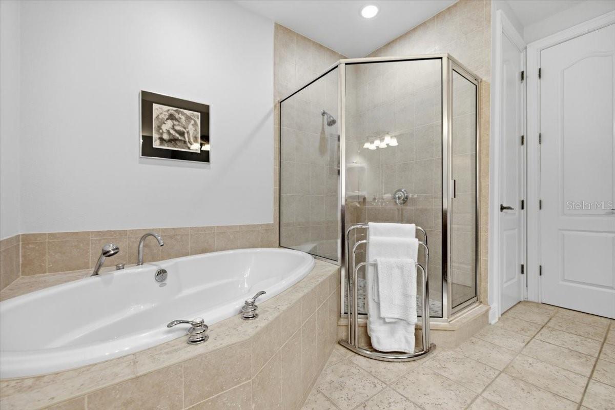 114 E DAVIS BLVD #8