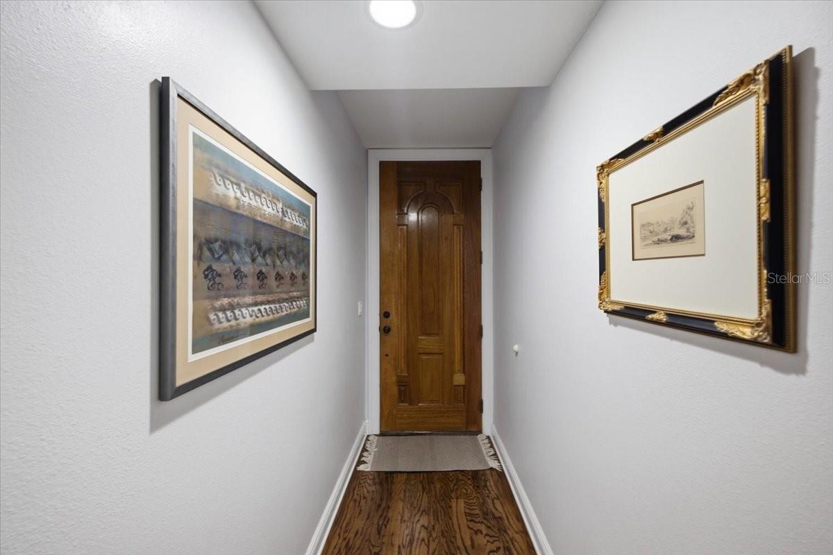 114 E DAVIS BLVD #8