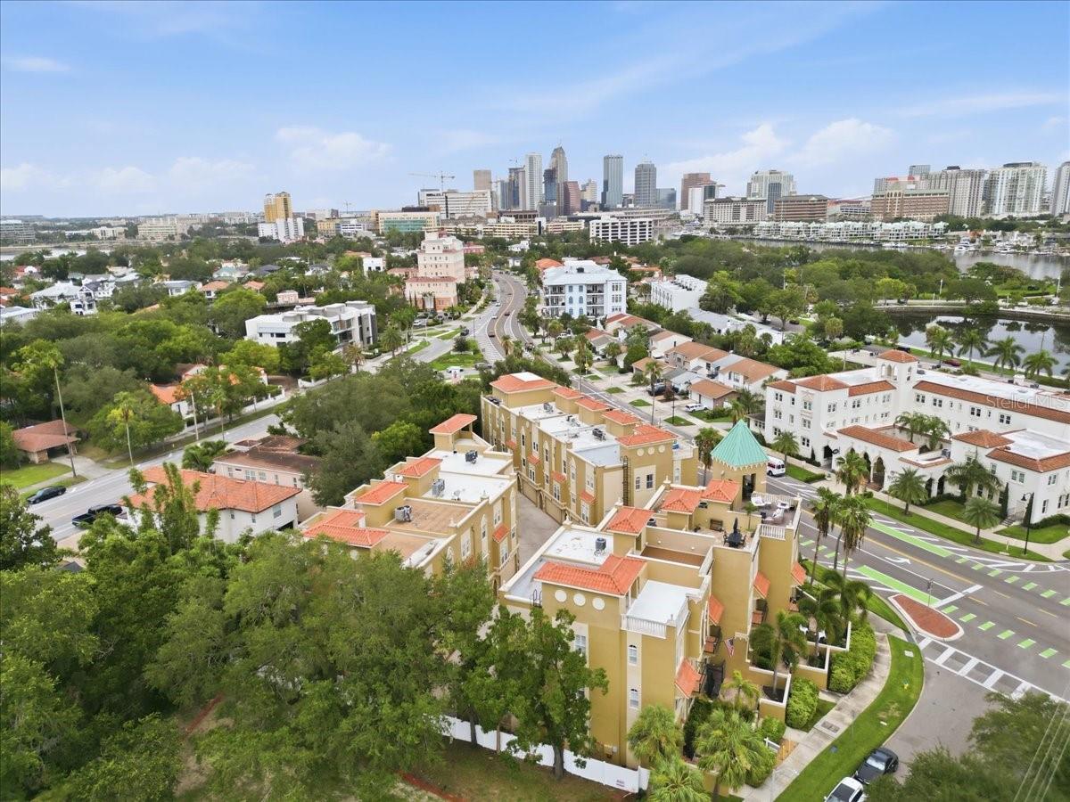 114 E DAVIS BLVD #8