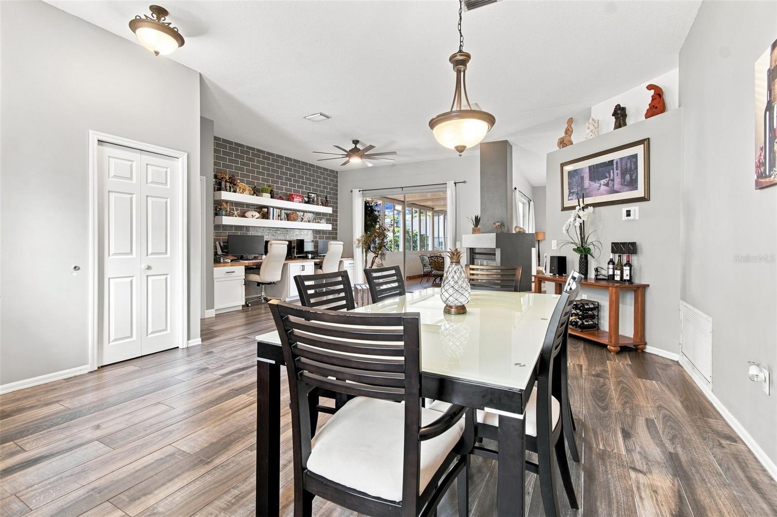 2244 GROVELAND DR