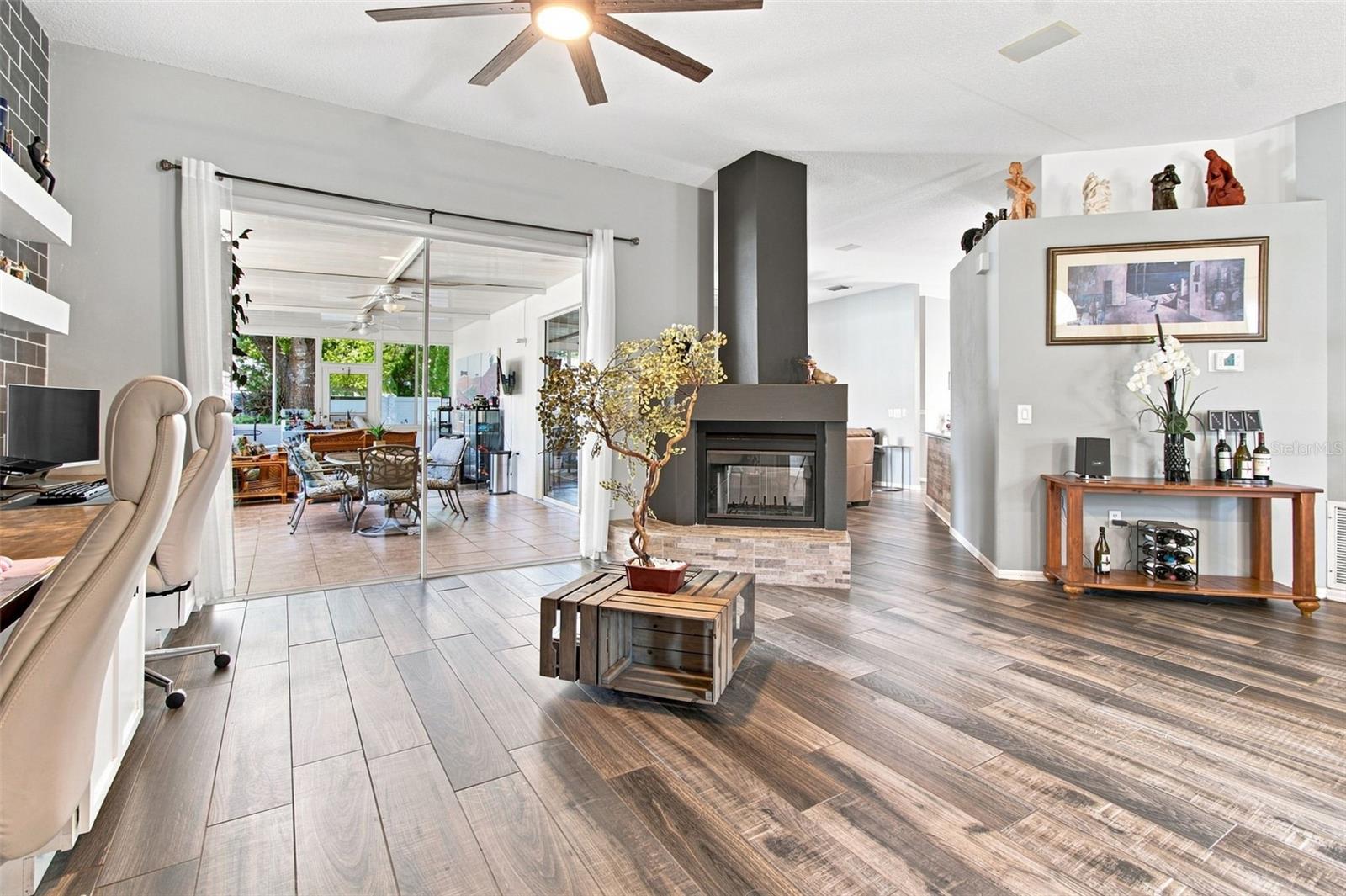 2244 GROVELAND DR