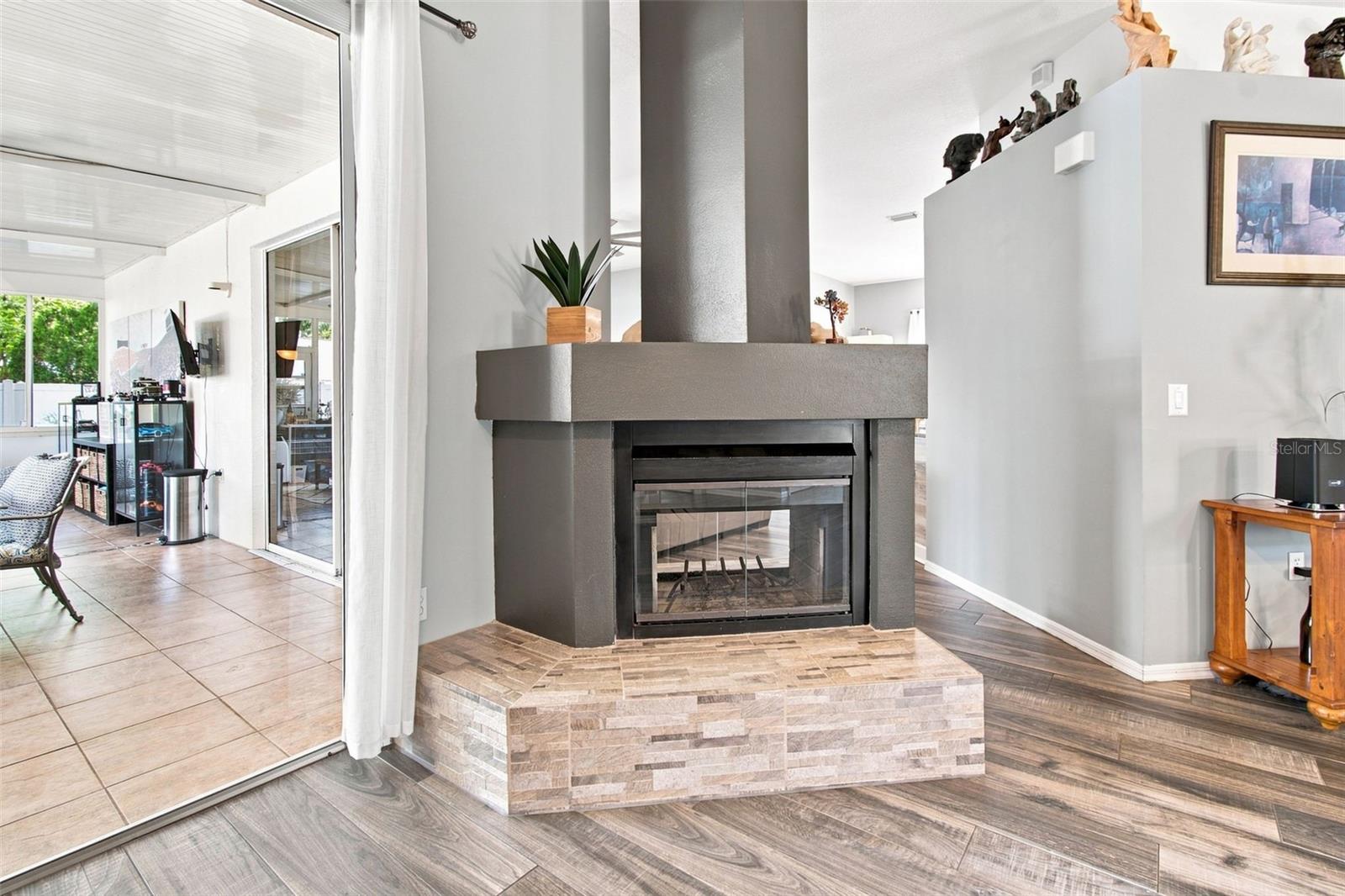 2244 GROVELAND DR