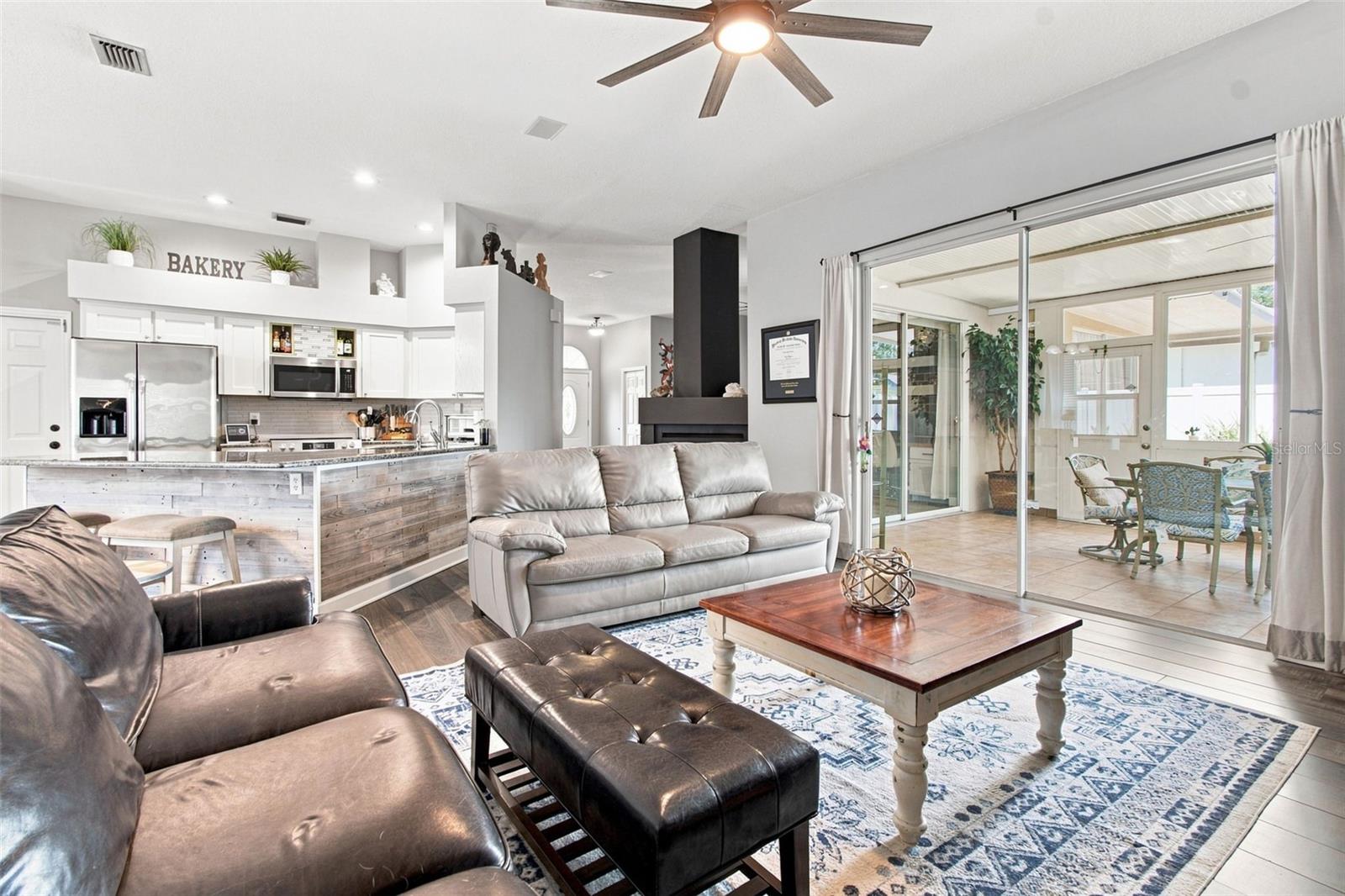 2244 GROVELAND DR