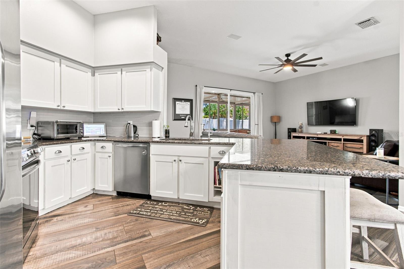 2244 GROVELAND DR