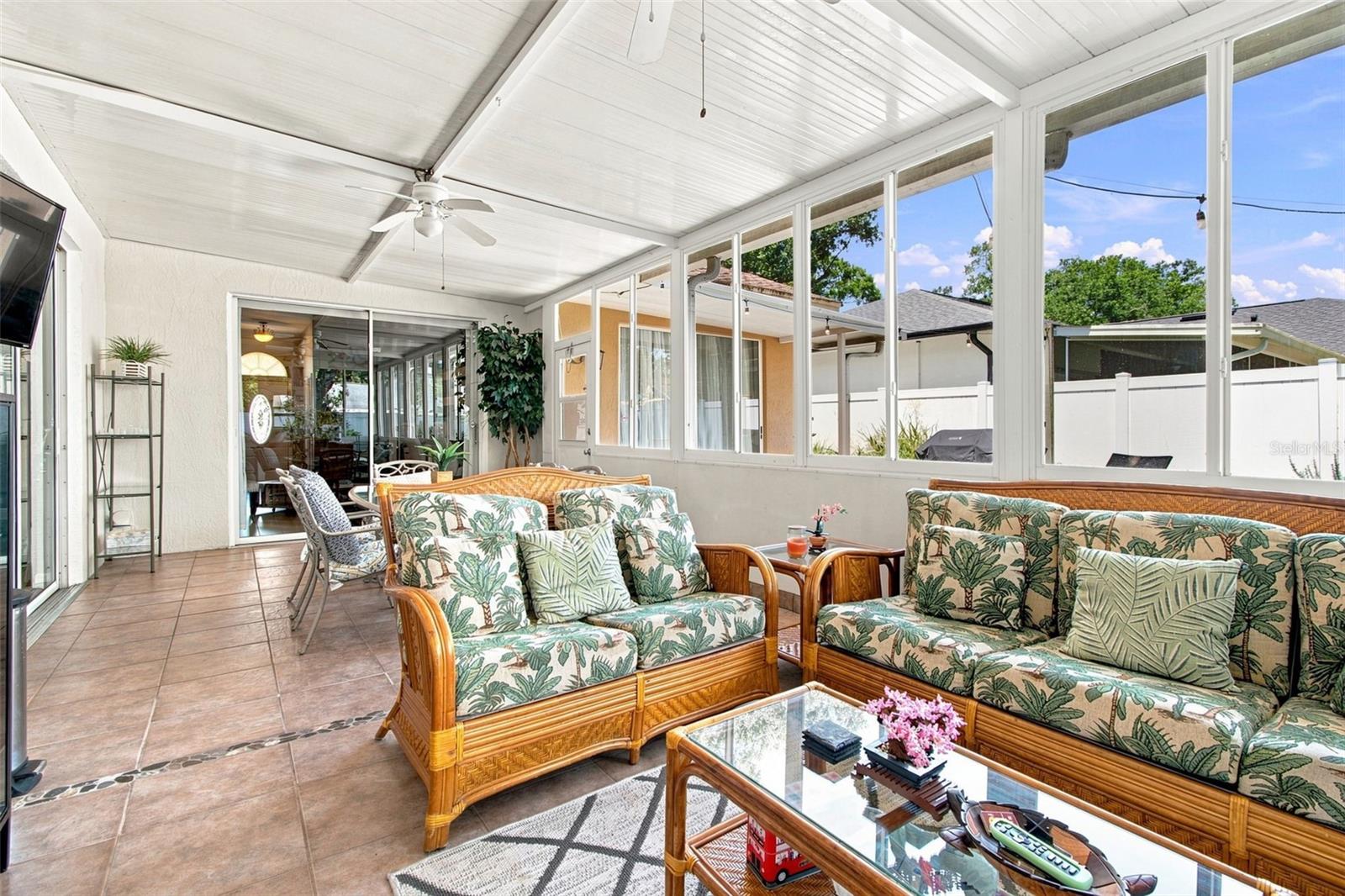 2244 GROVELAND DR