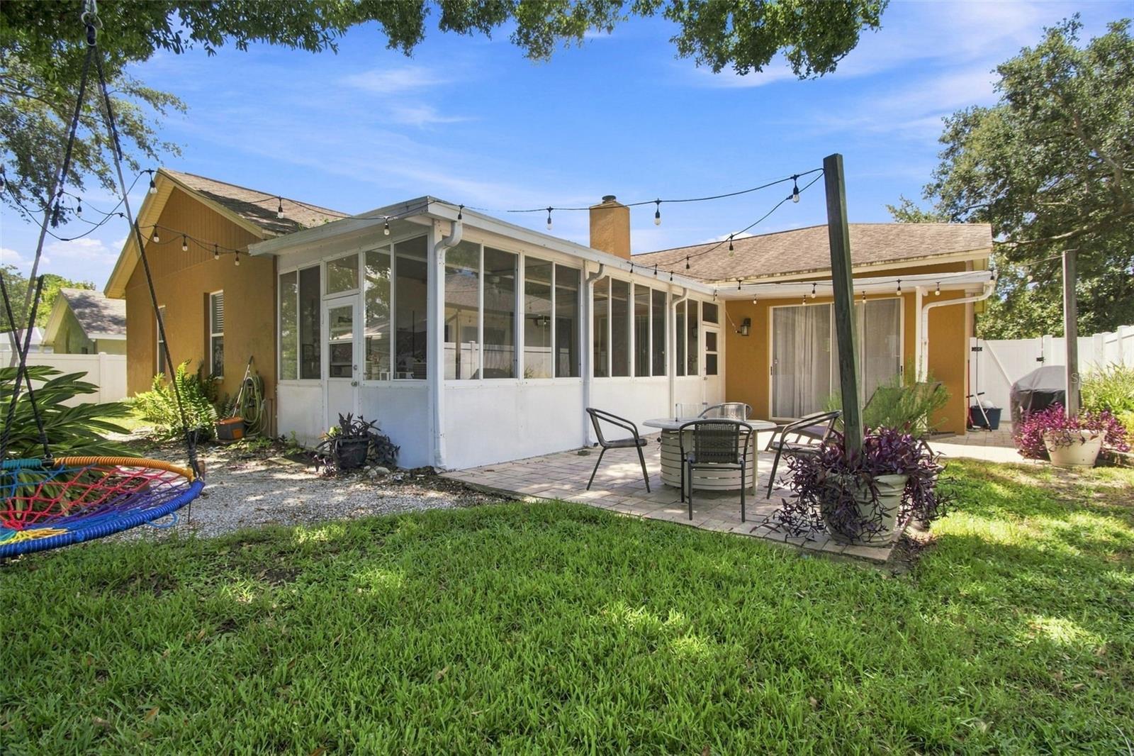 2244 GROVELAND DR