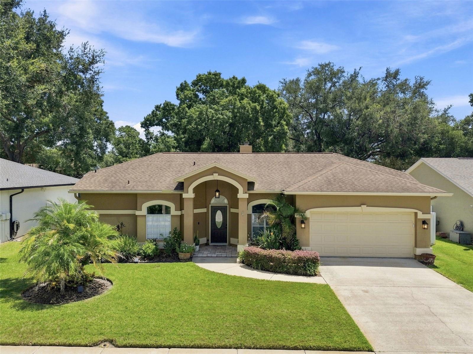 2244 GROVELAND DR