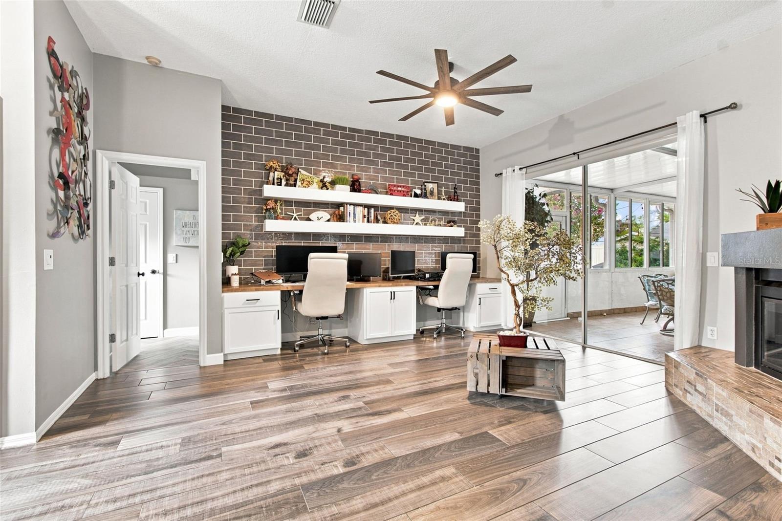 2244 GROVELAND DR
