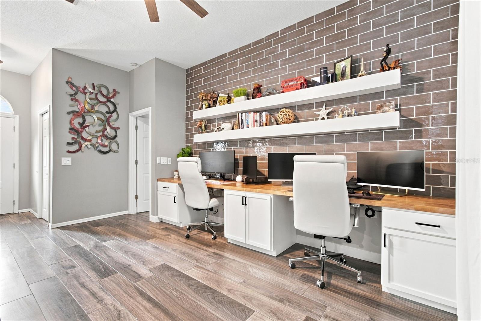 2244 GROVELAND DR