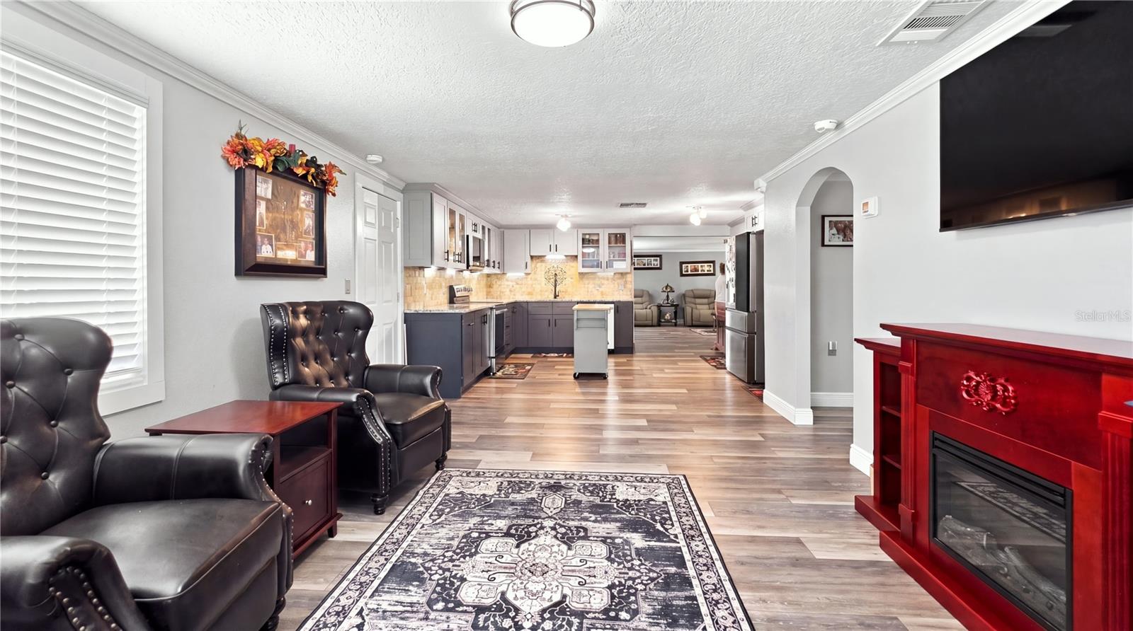14125 PLUM LN