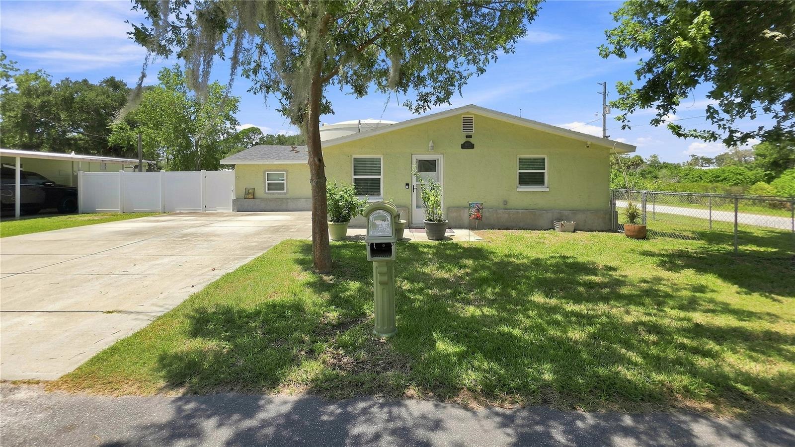 14125 PLUM LN