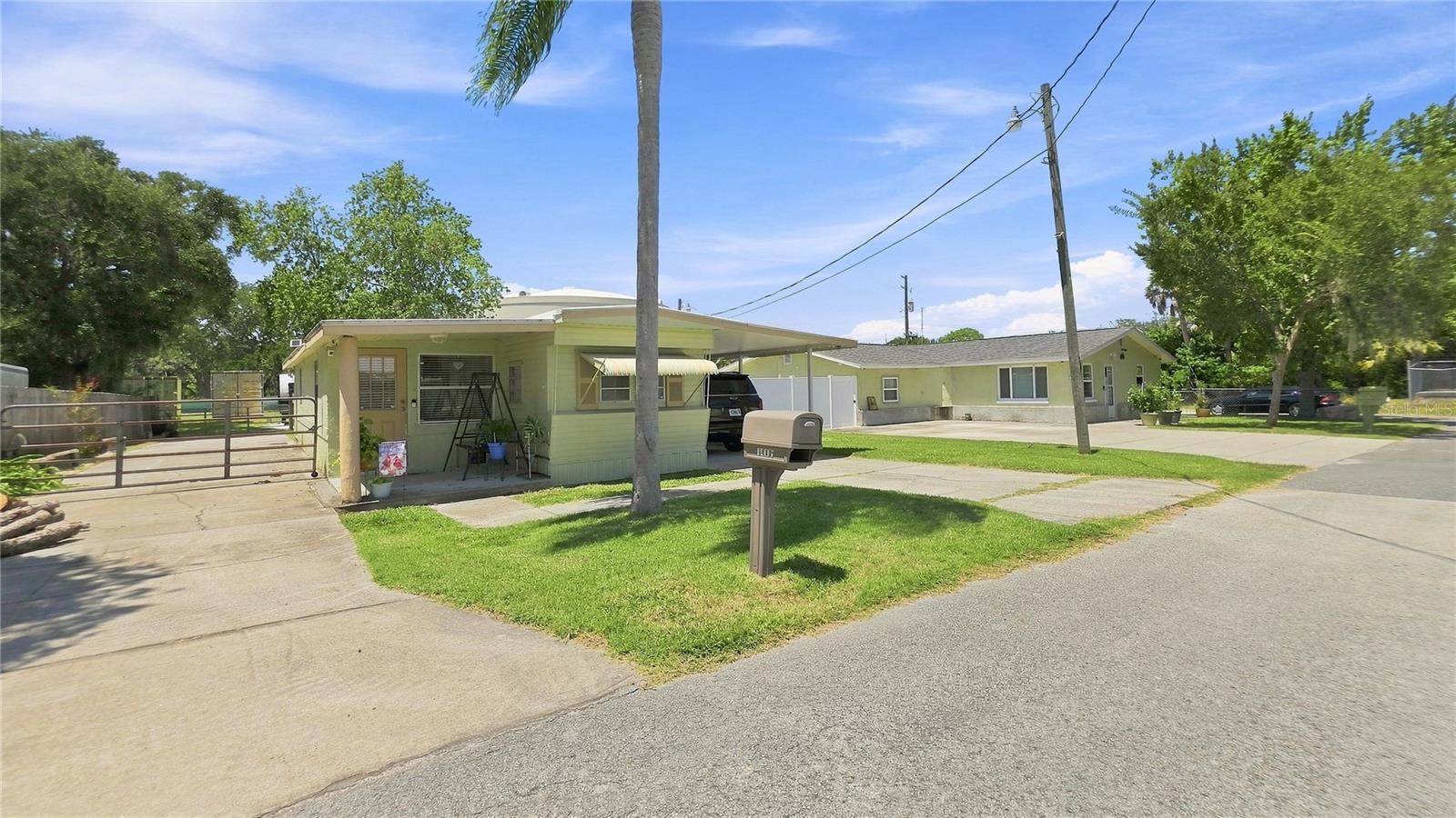 14125 PLUM LN