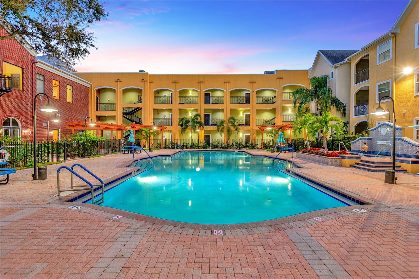 1810 E PALM AVE #5205