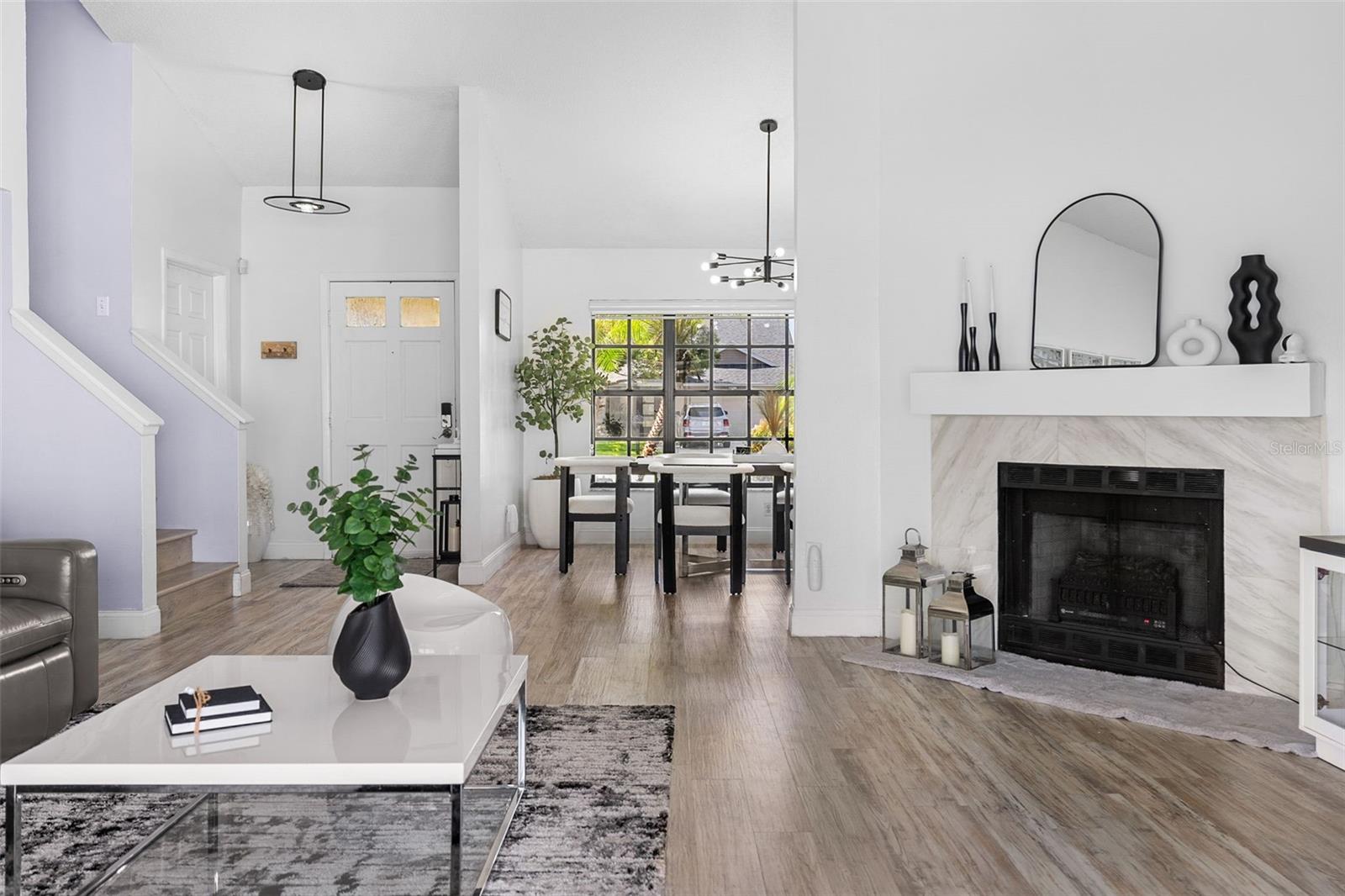 6301 NESTING CT