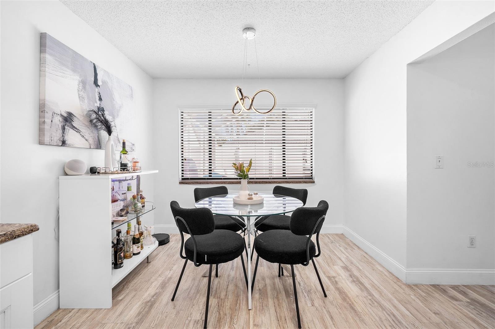 6301 NESTING CT
