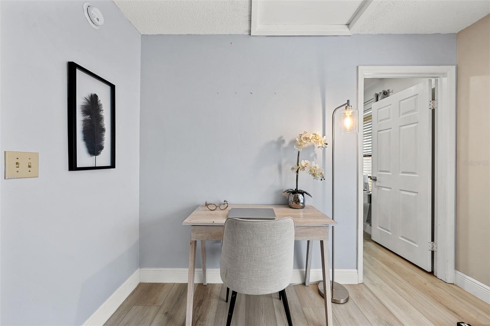 6301 NESTING CT
