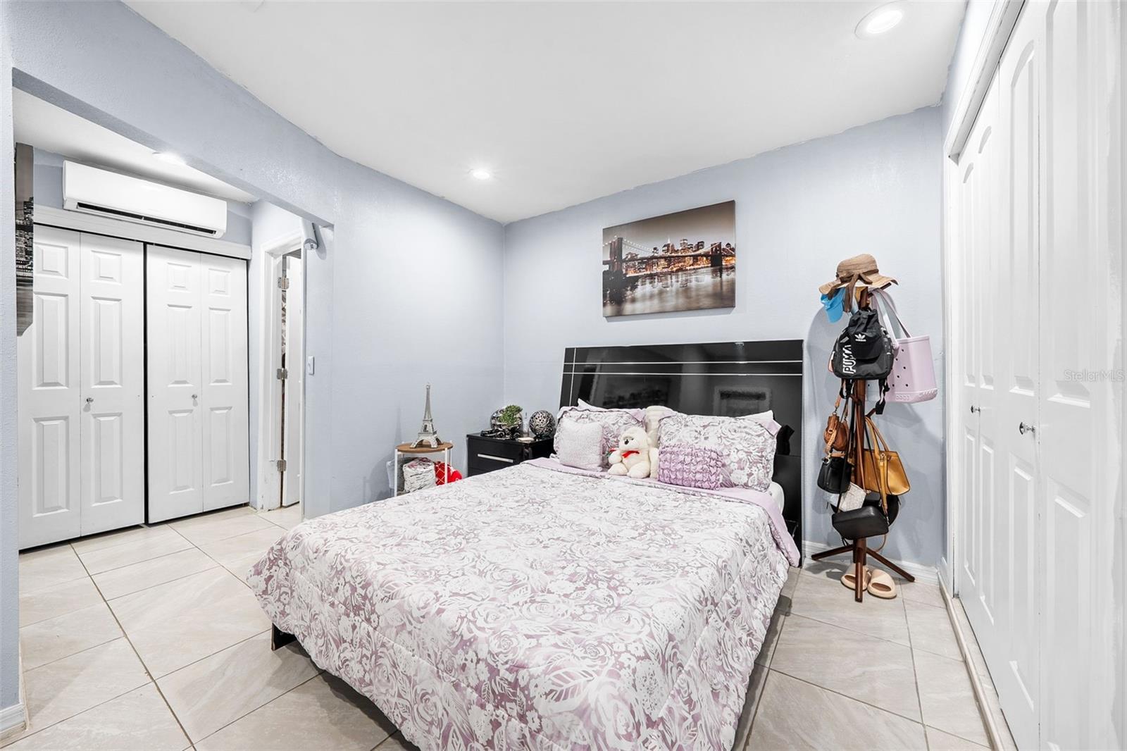 6301 NESTING CT