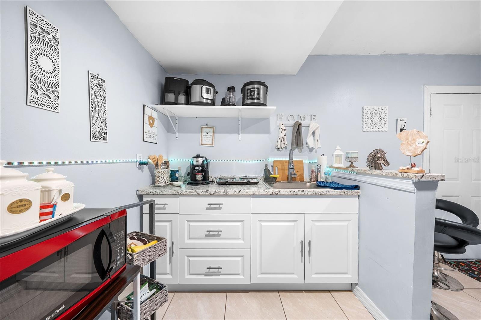 6301 NESTING CT