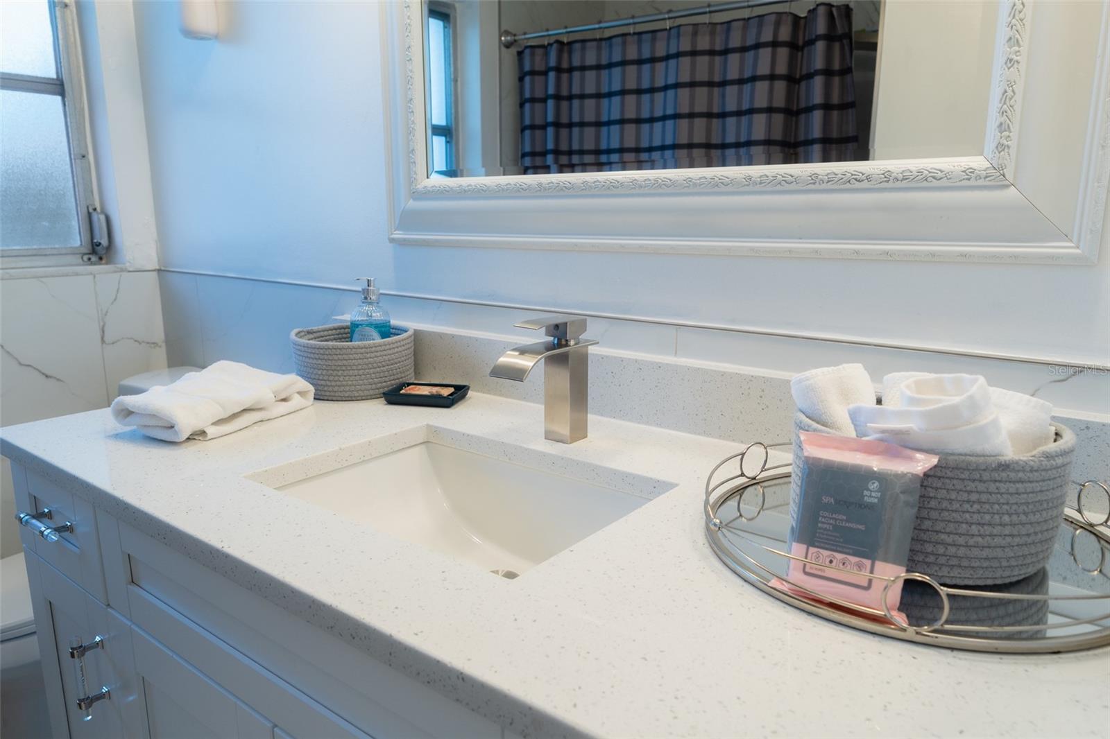 4710 SHALE PL