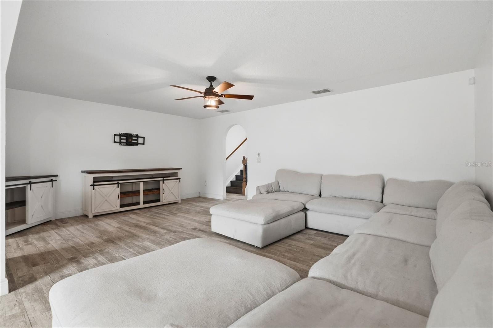 4604 ASHBURN SQUARE DR