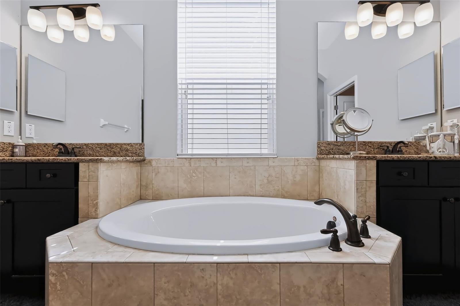 8781 BELLA VITA CIR