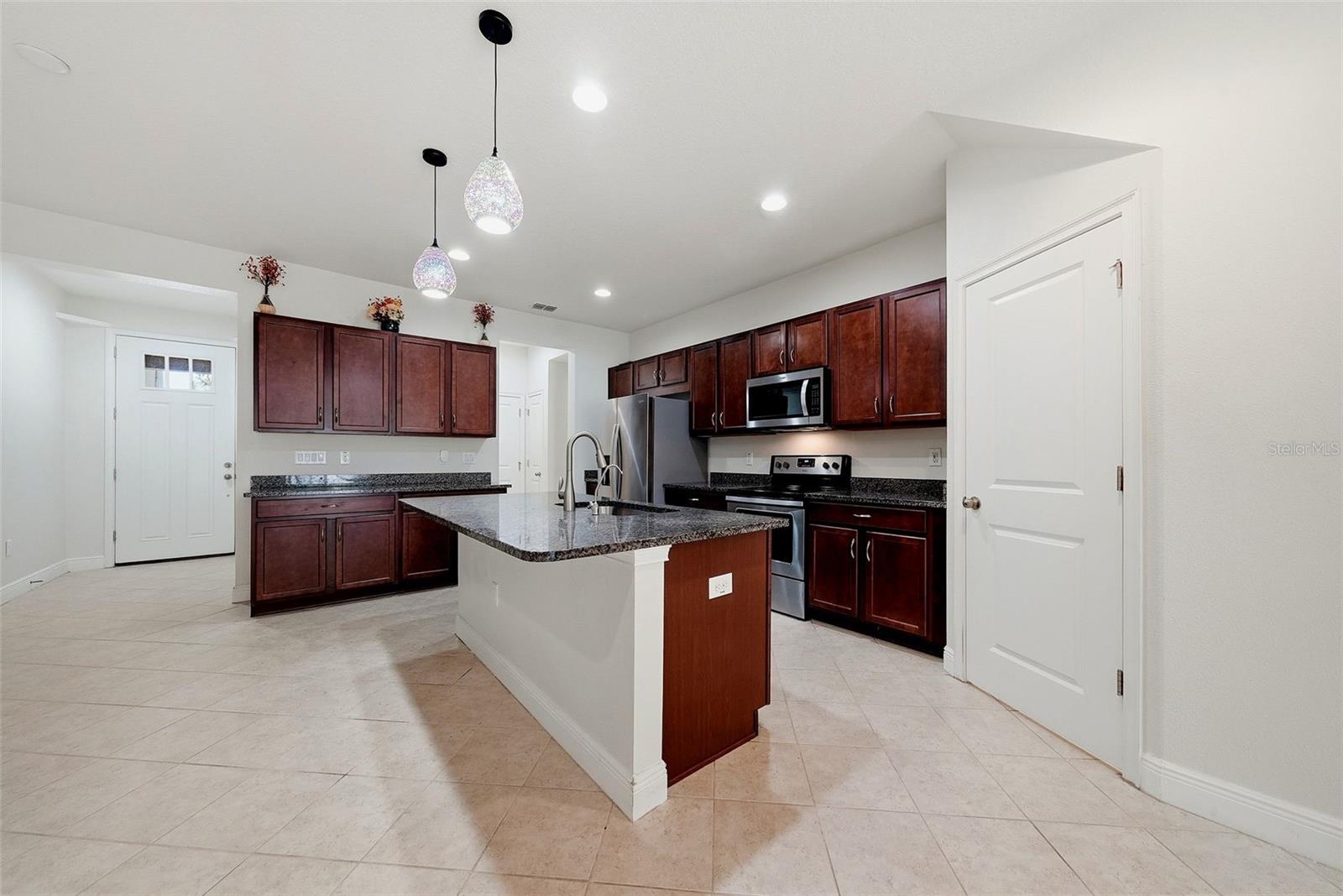 11752 CAMBIUM CROWN DR