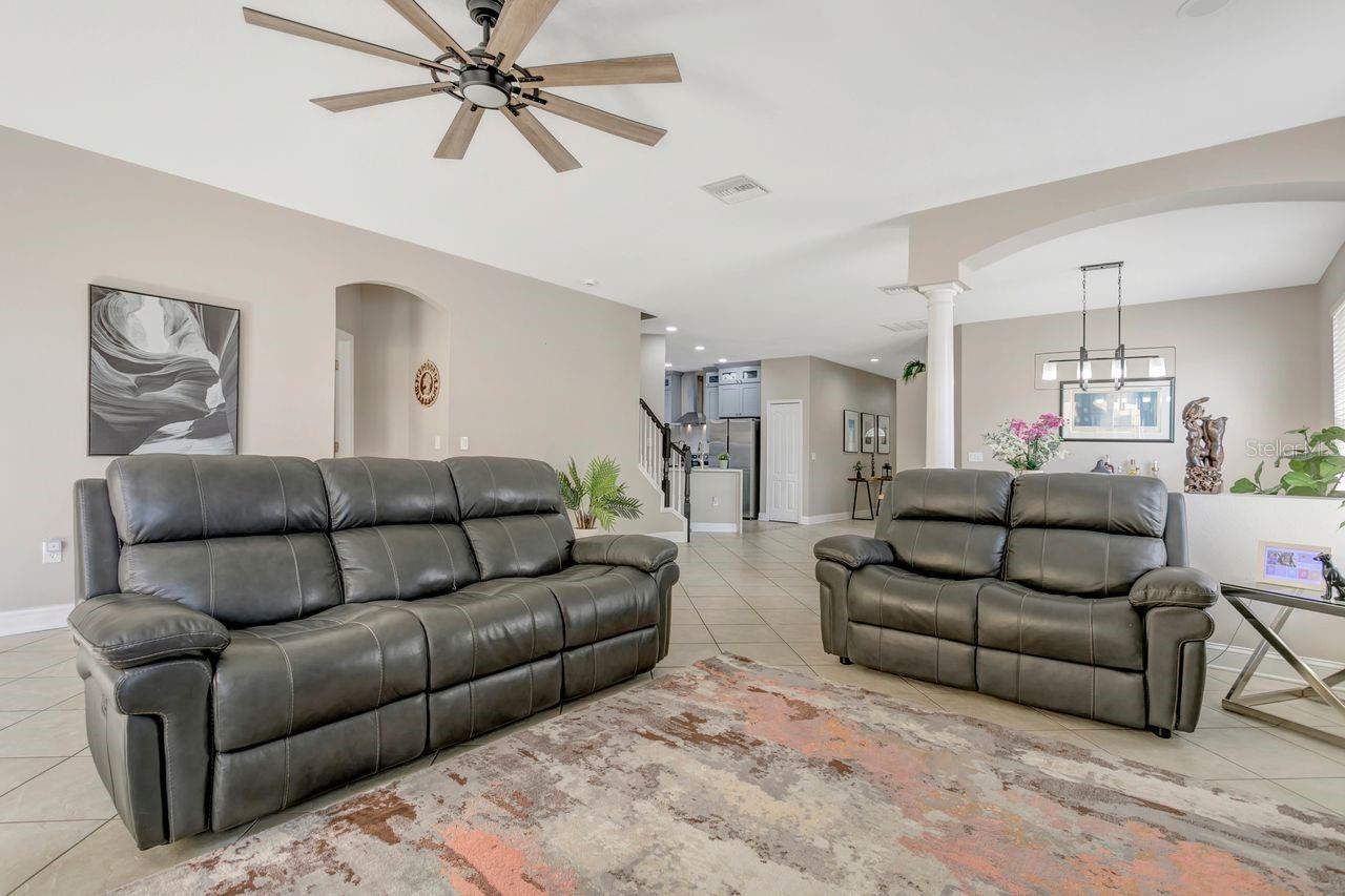 501 STONE BRIAR DR
