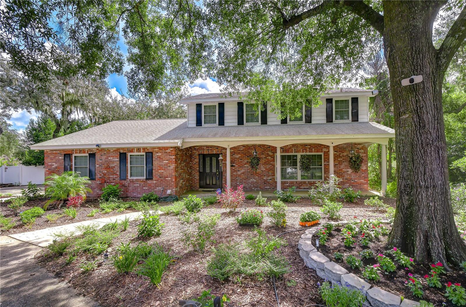 901 Woodview Dr, Brandon