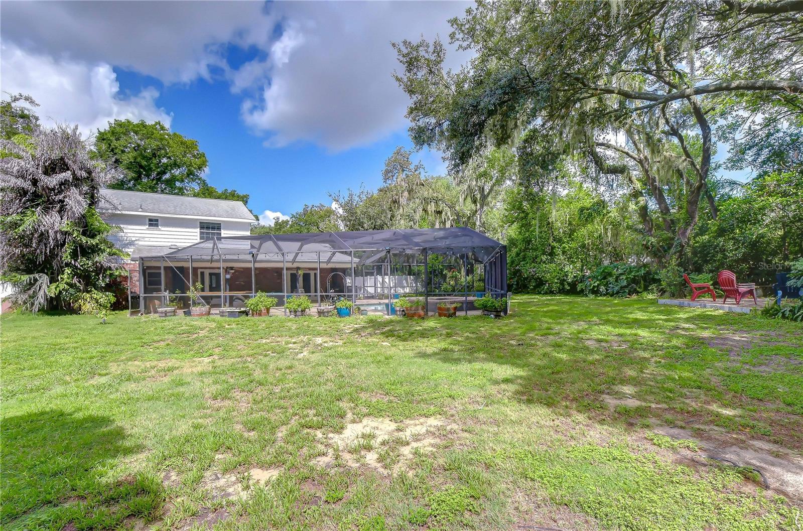 901 WOODVIEW DR