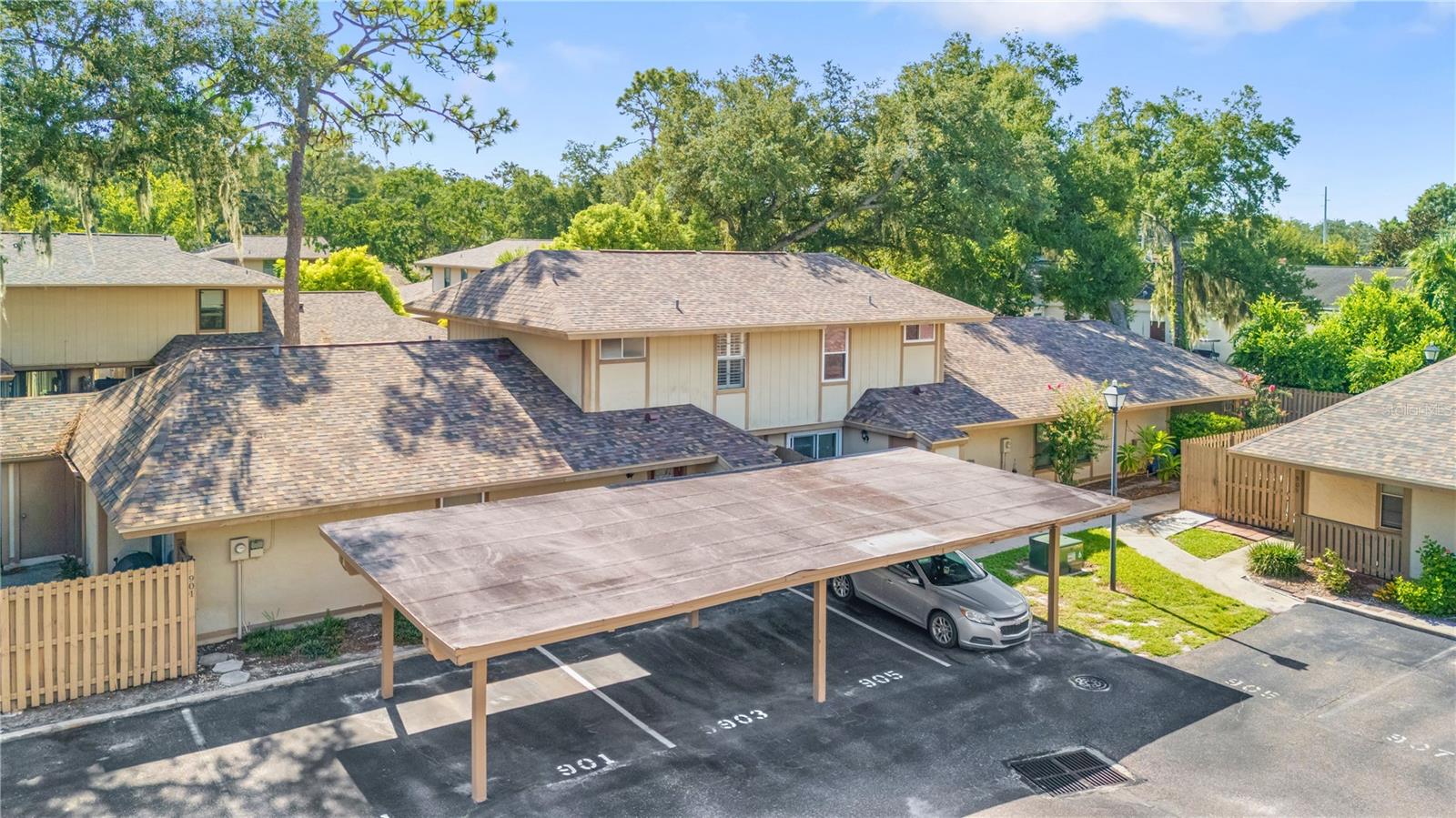 903 Buck Ct, Brandon
