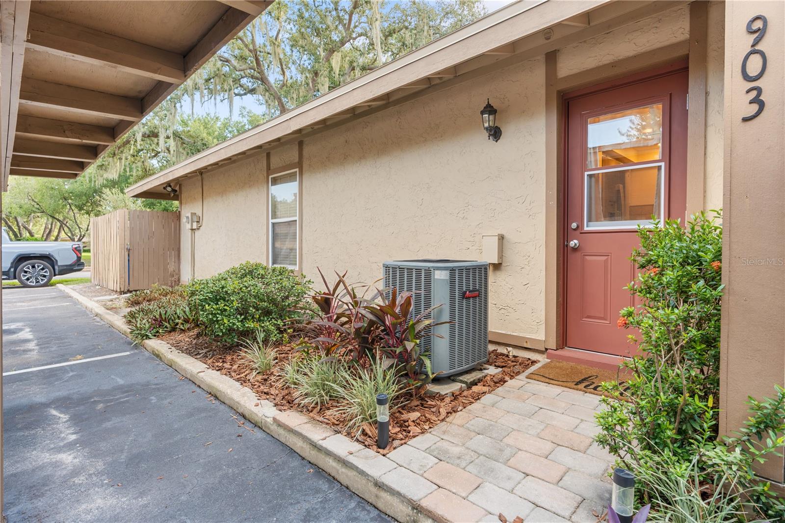 903 BUCK CT