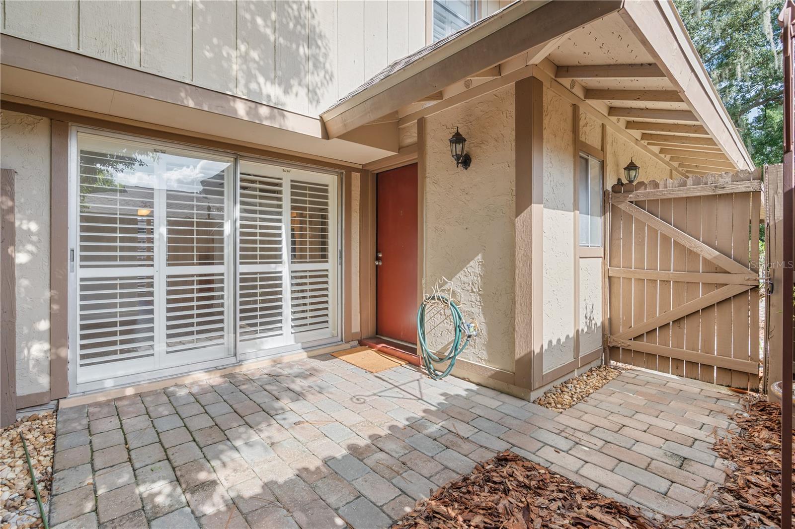 903 BUCK CT