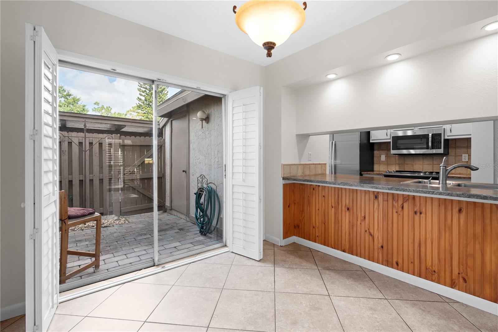 903 BUCK CT