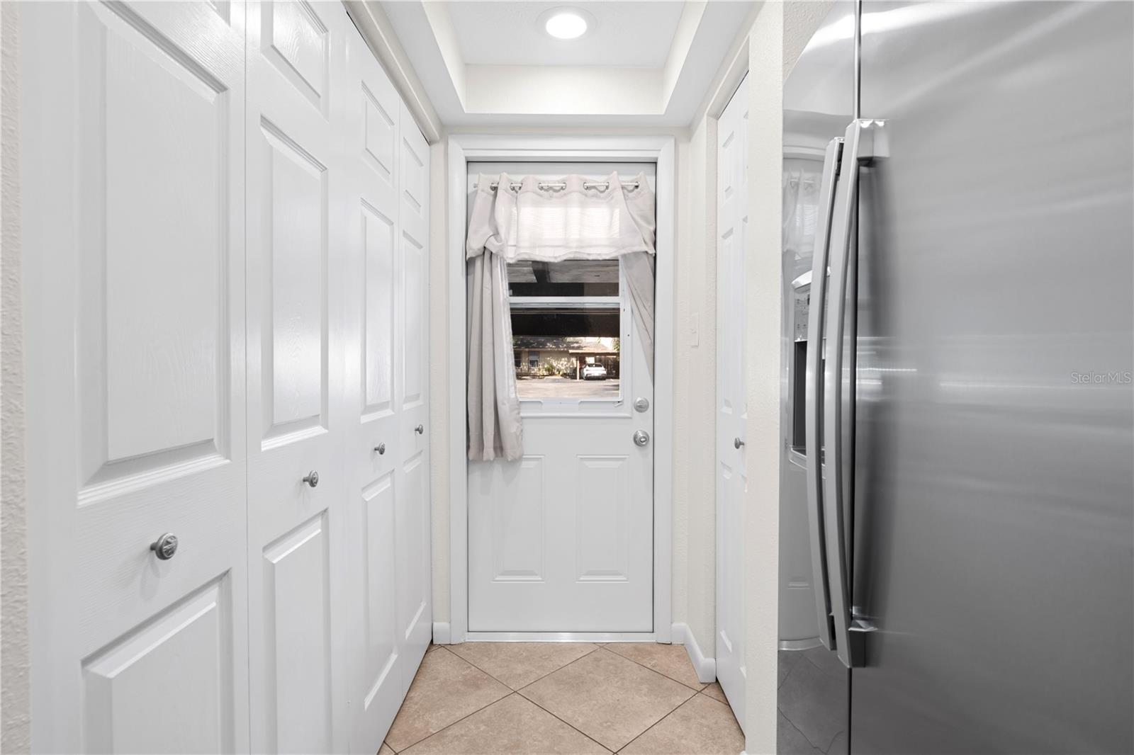 903 BUCK CT