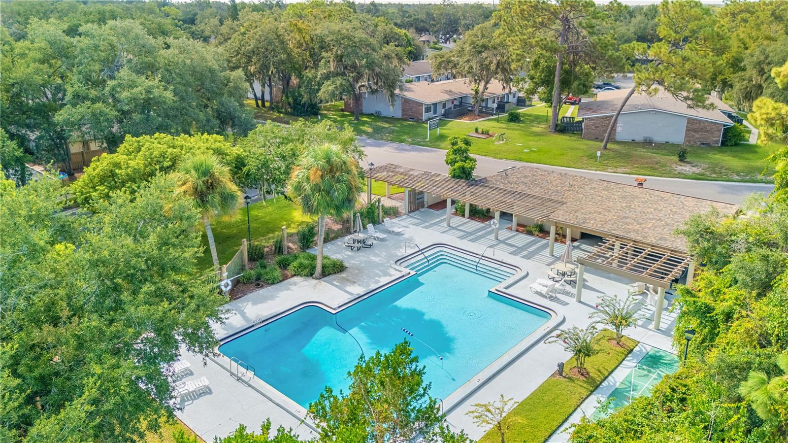 903 BUCK CT
