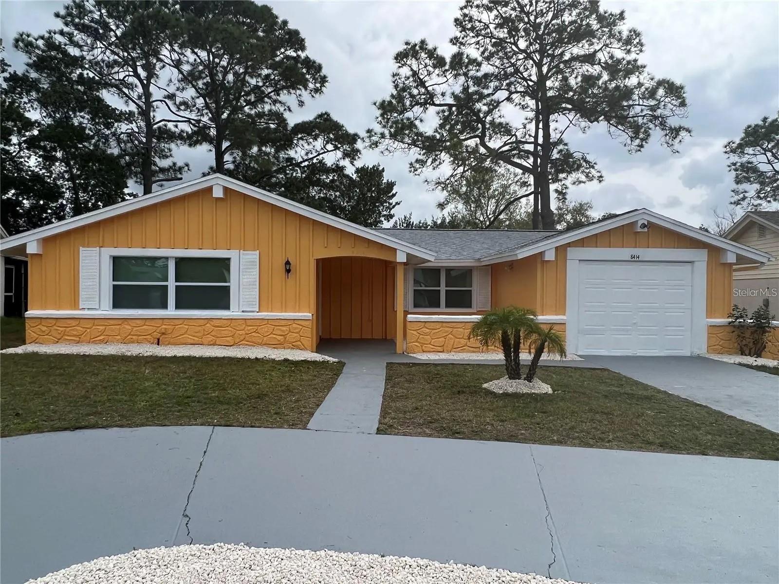 8414 Clover Hill Loop, Hudson