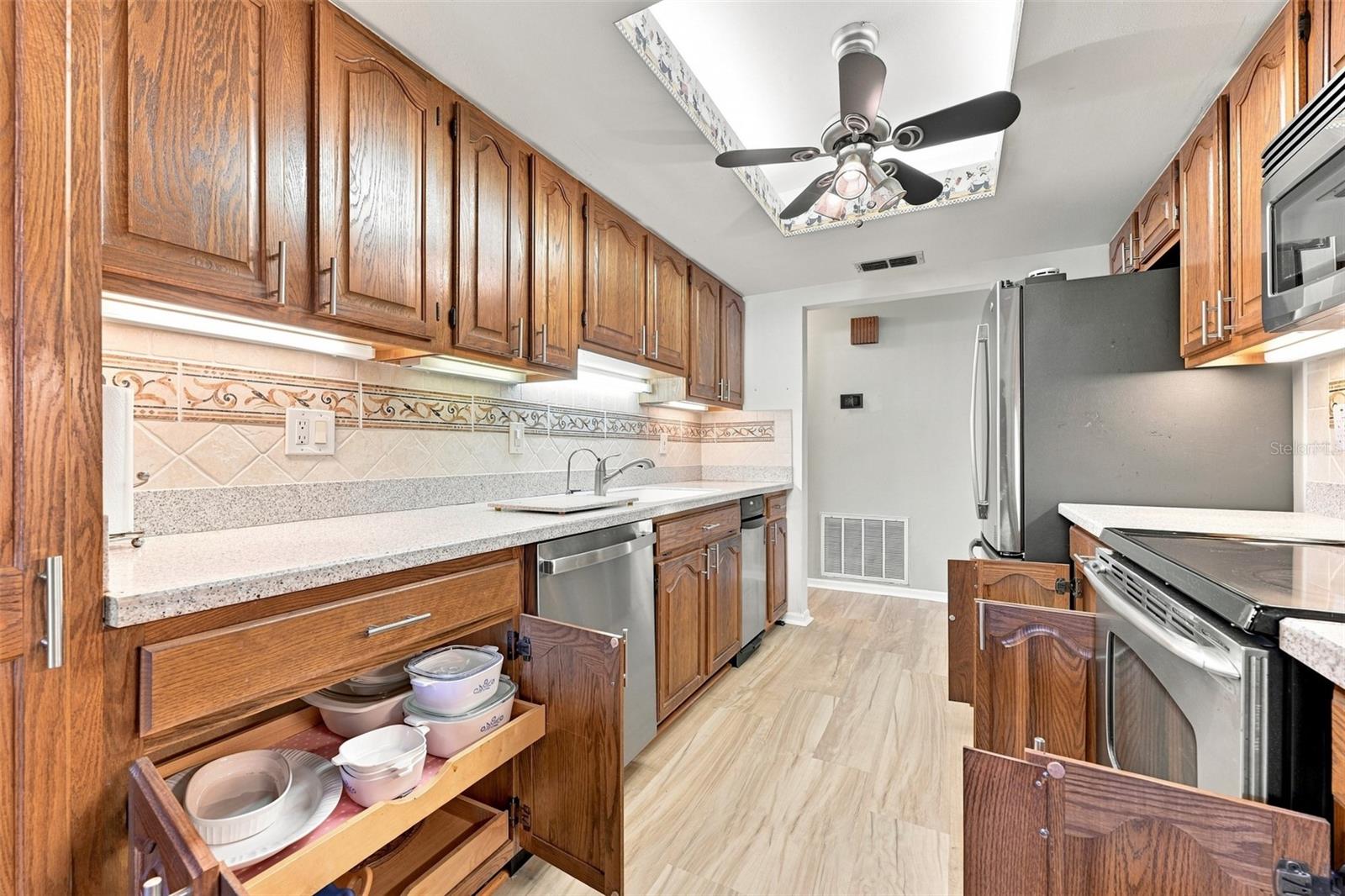 1618 LAYTON CT