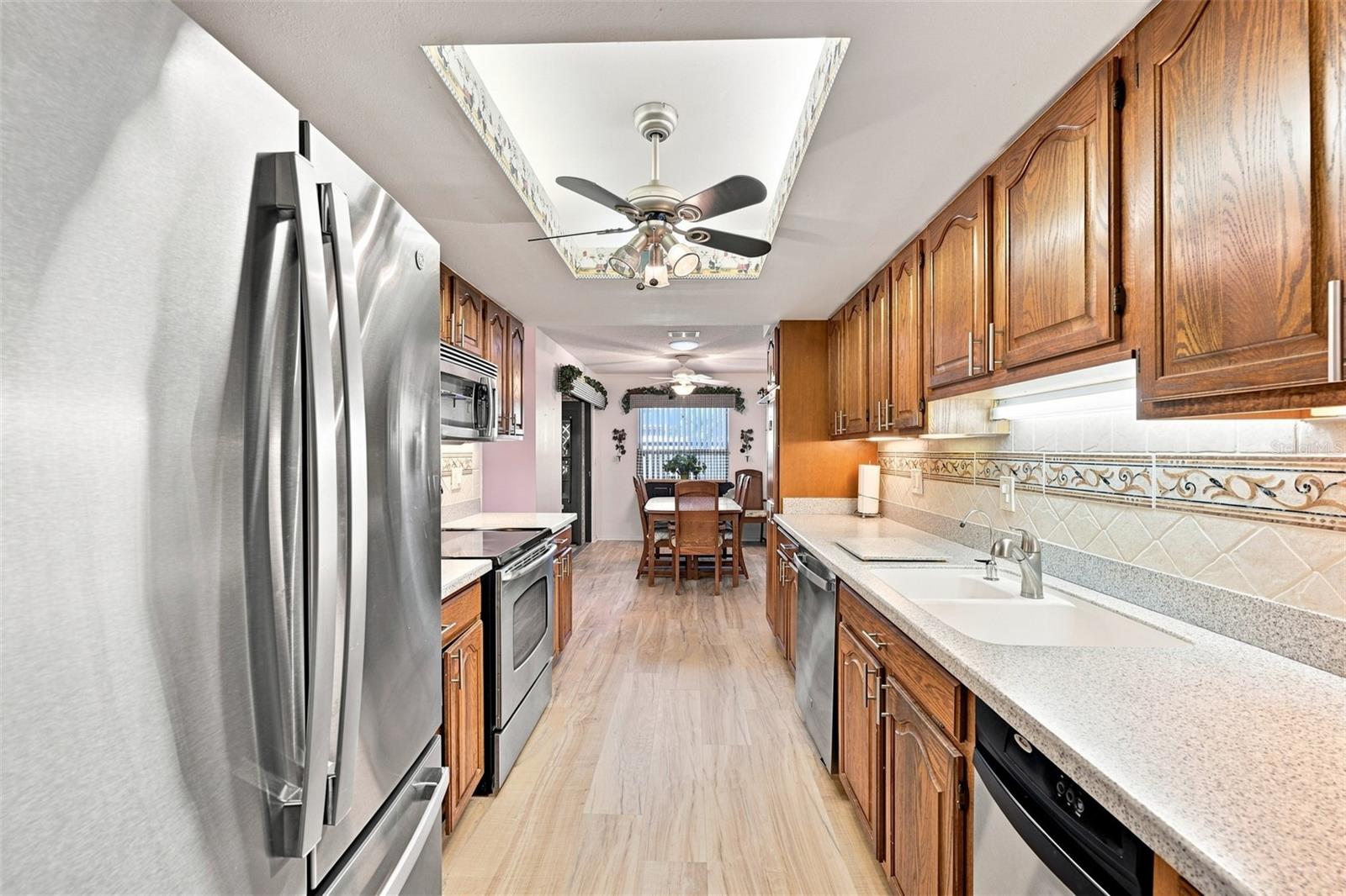 1618 LAYTON CT