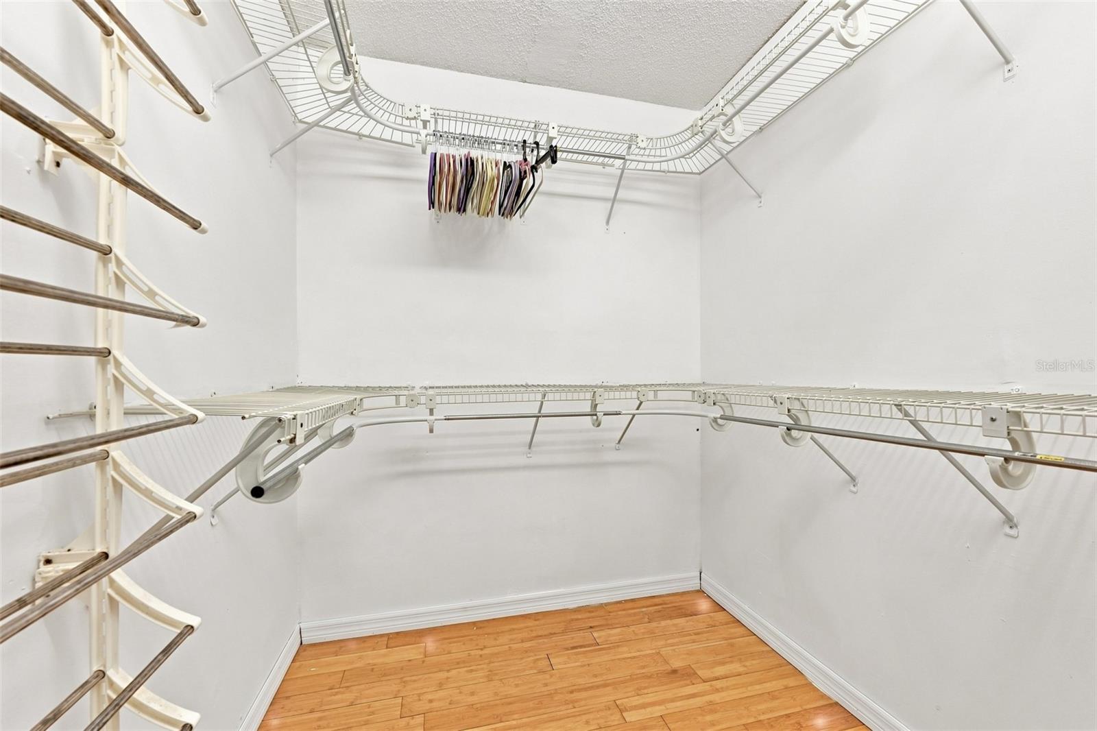 1618 LAYTON CT