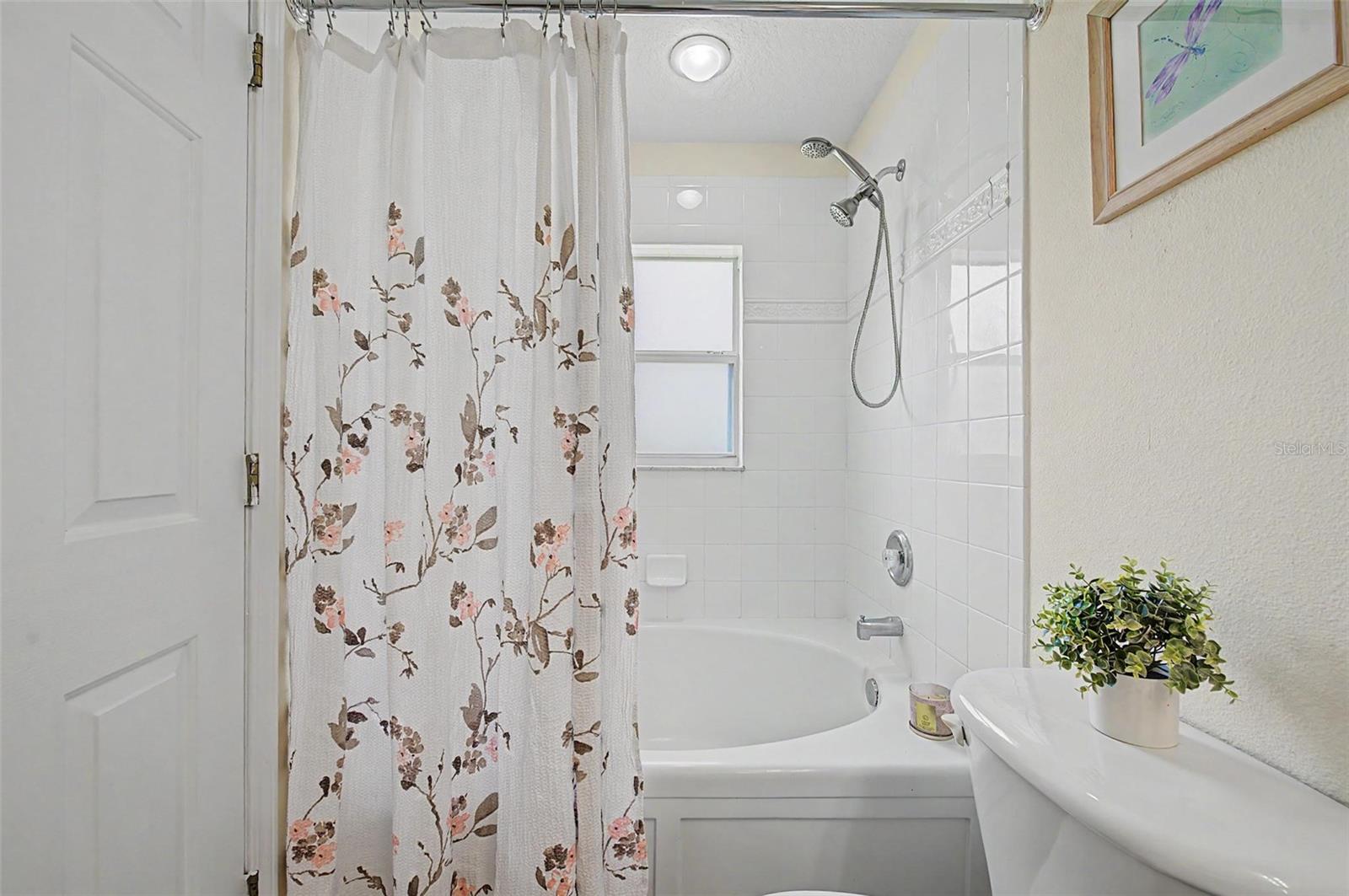 7838 CARRIAGE POINTE DR