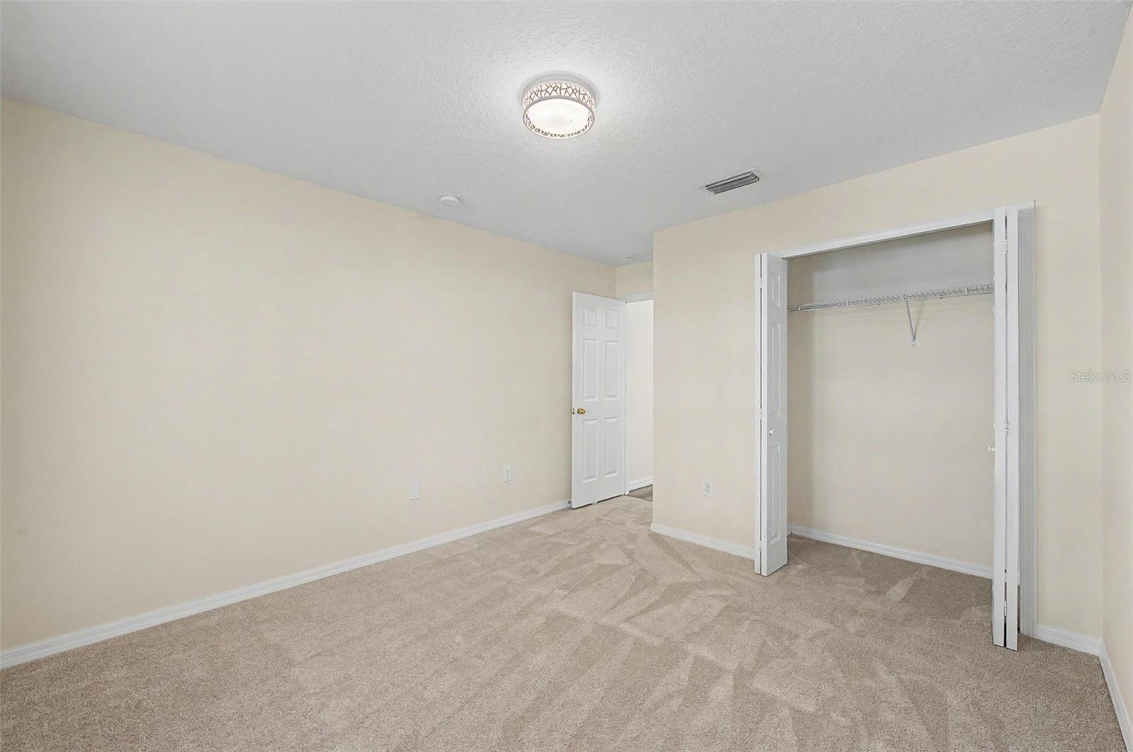 7838 CARRIAGE POINTE DR